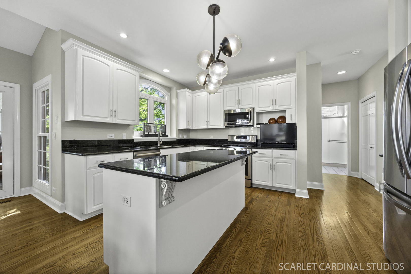44 Marywood Trail, Wheaton, IL 60189