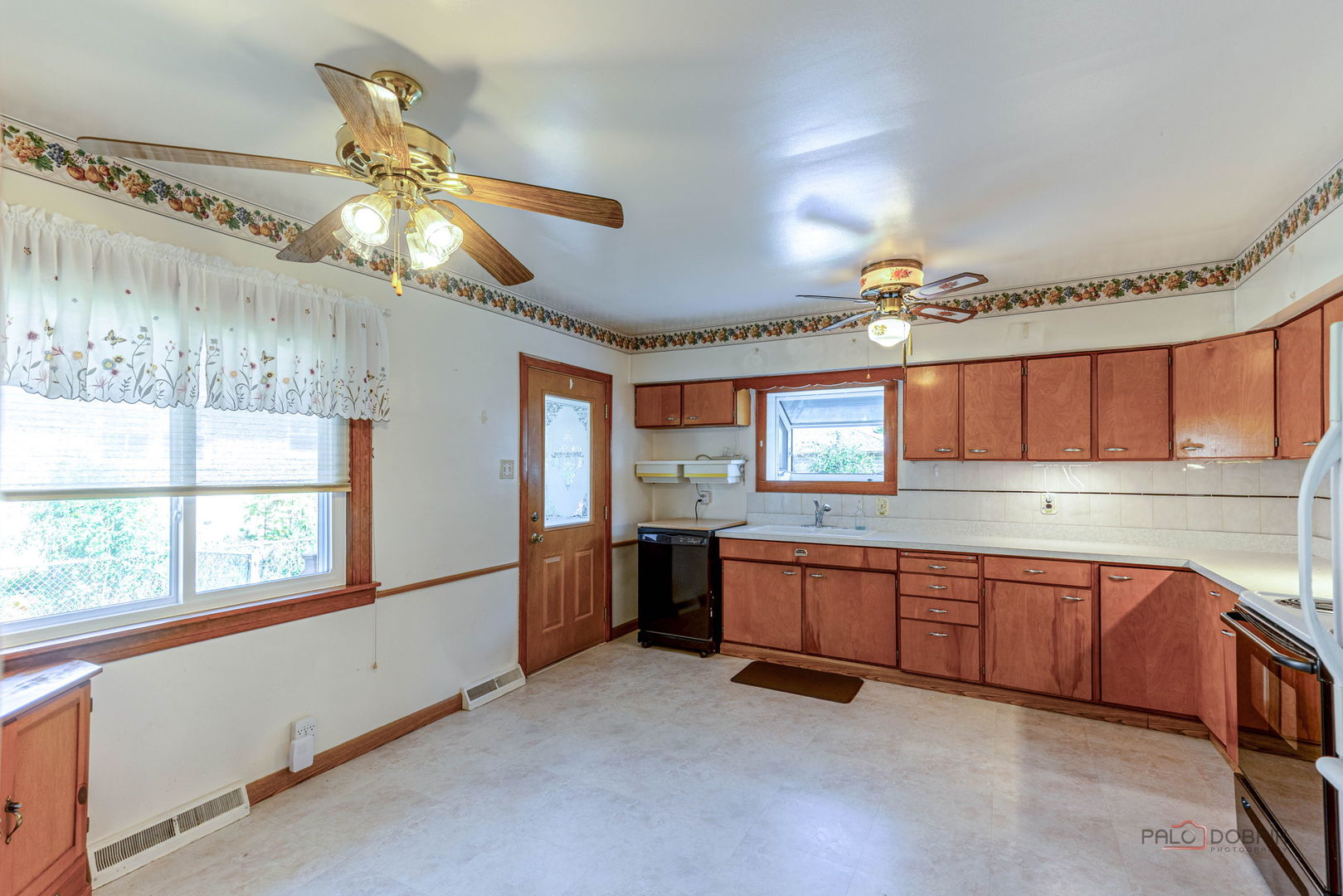 435 Judson Street, Bensenville, IL 60106