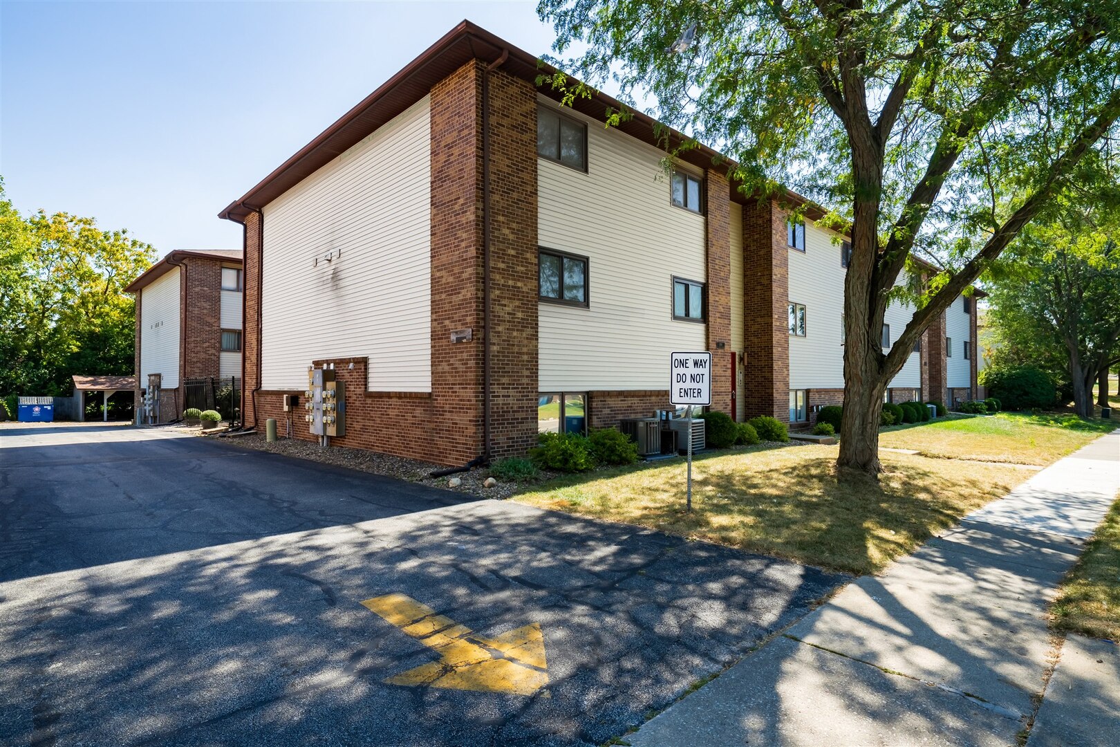 1916 Tracy Drive #26, Bloomington, IL 61704