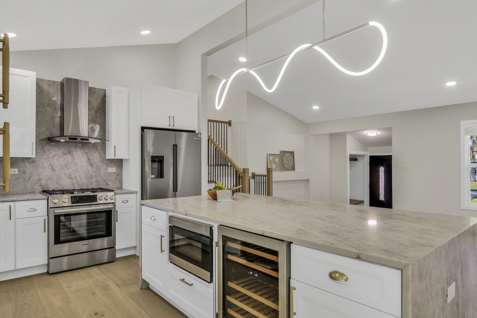 816 Juneway Avenue, Deerfield, IL 60015