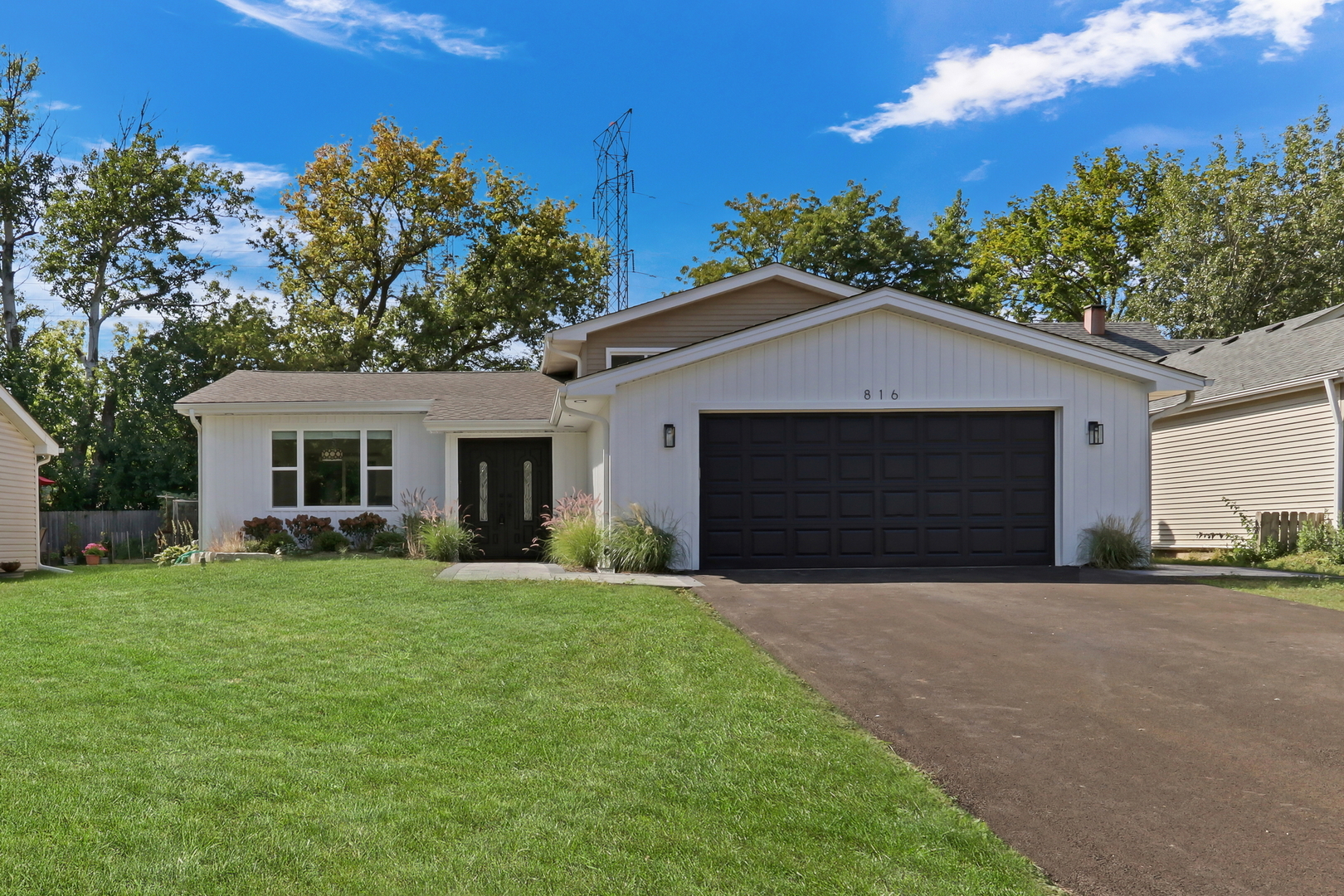 816 Juneway Avenue, Deerfield, IL 60015