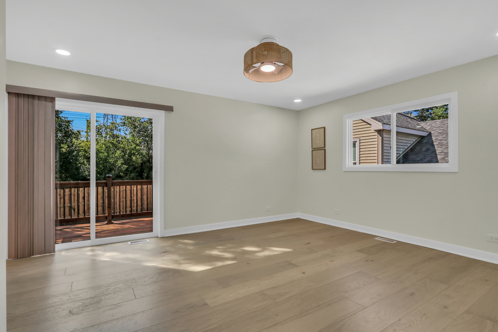 816 Juneway Avenue, Deerfield, IL 60015