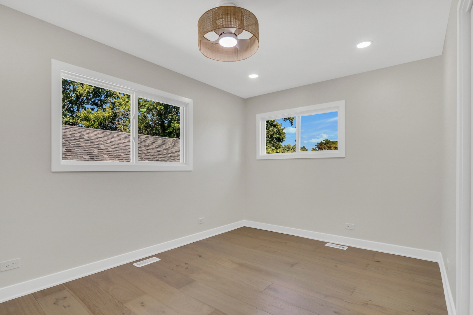 816 Juneway Avenue, Deerfield, IL 60015