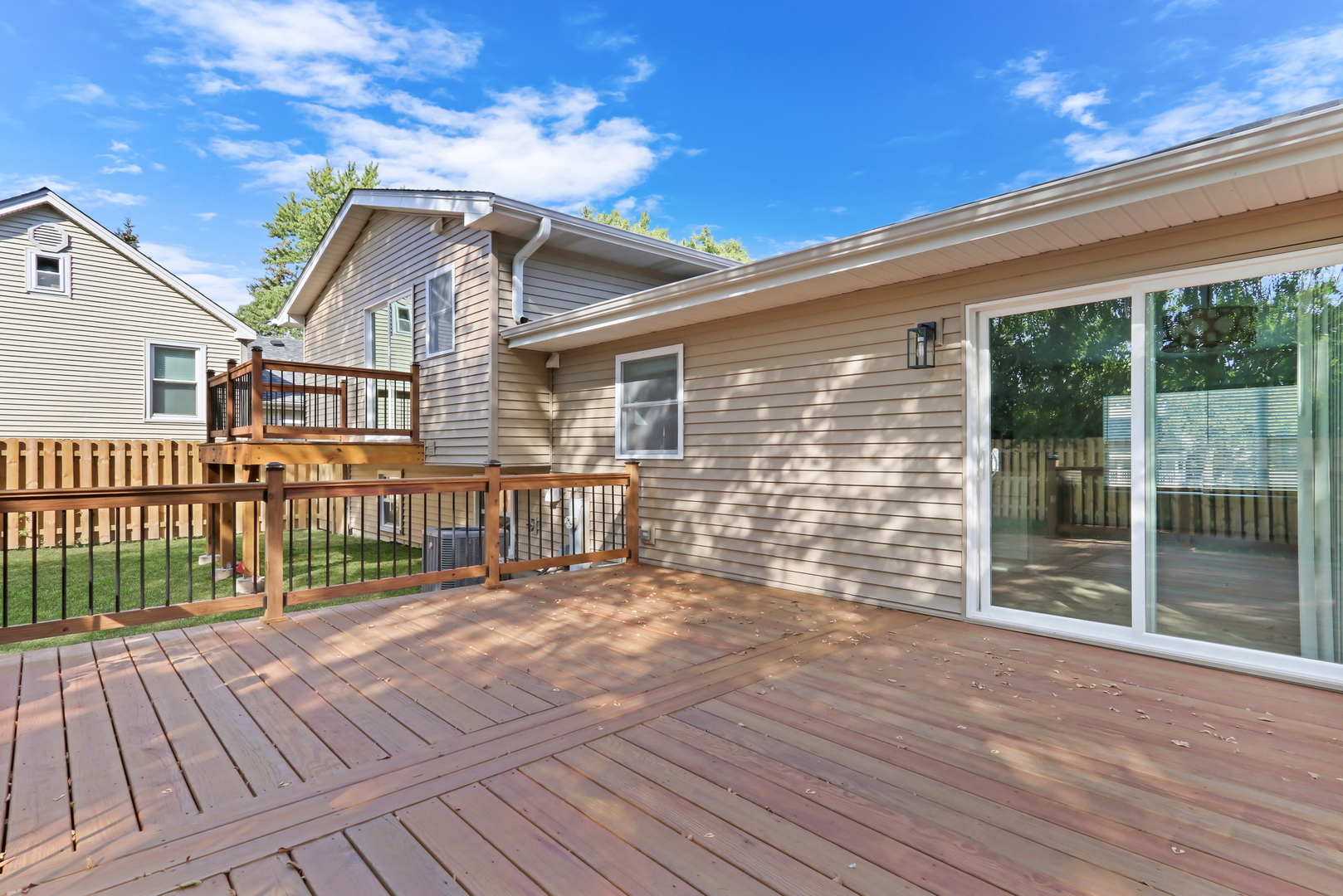816 Juneway Avenue, Deerfield, IL 60015