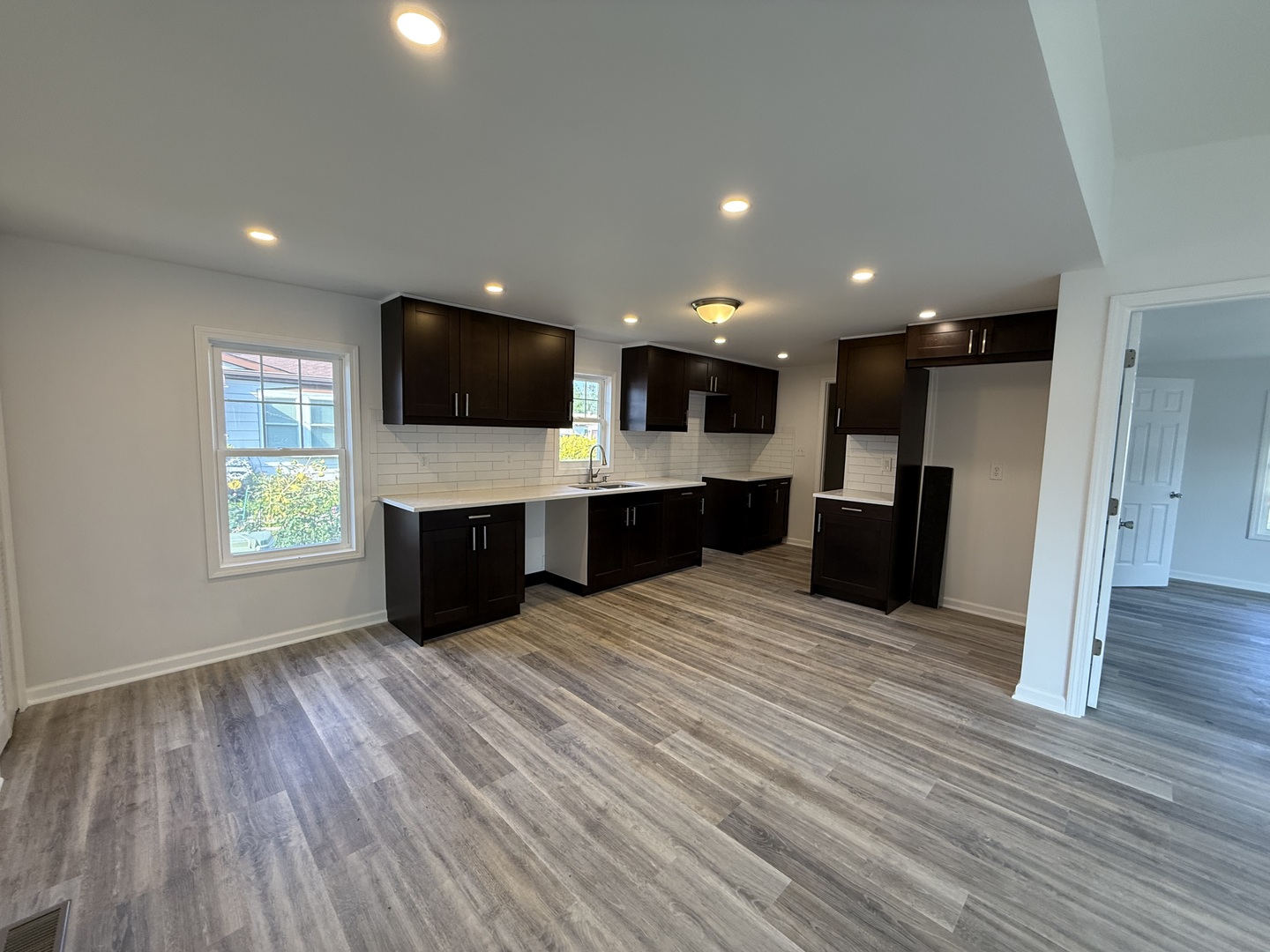 300 Briarbranch Terrace, Matteson, IL 60443