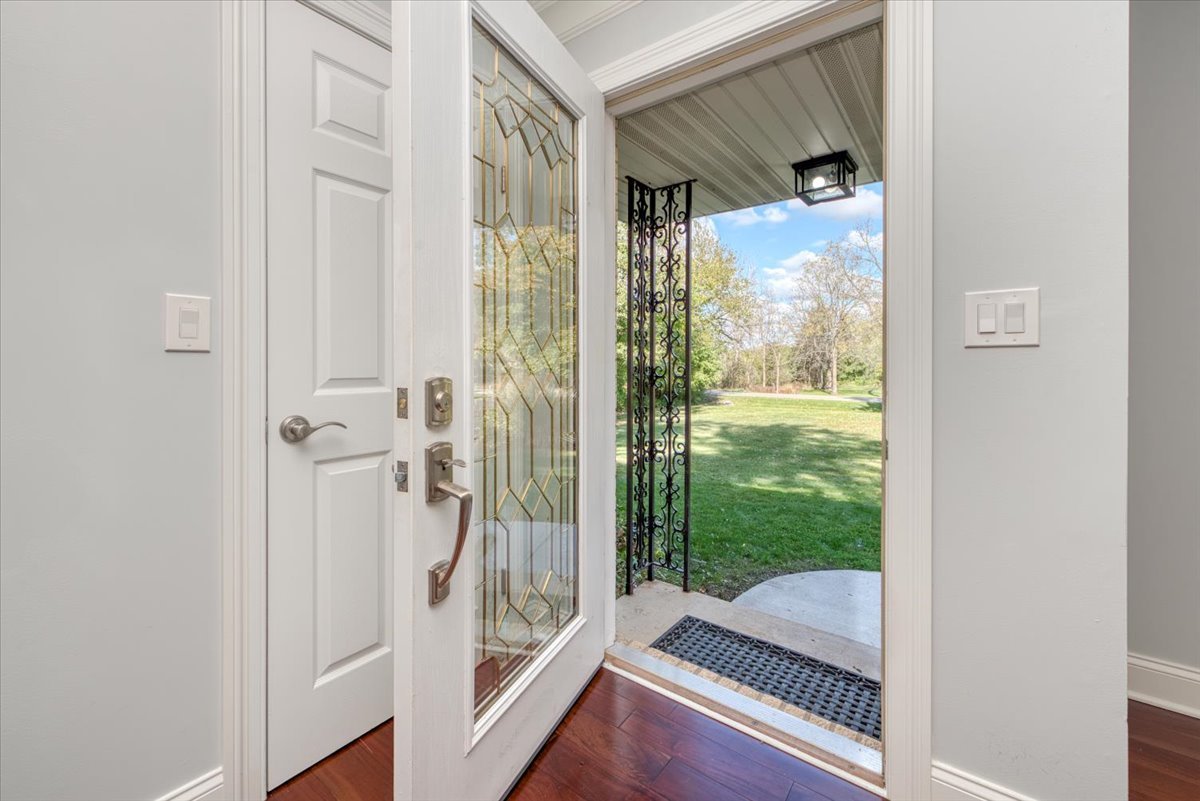 71 Flint Drive, Barrington, IL 60010