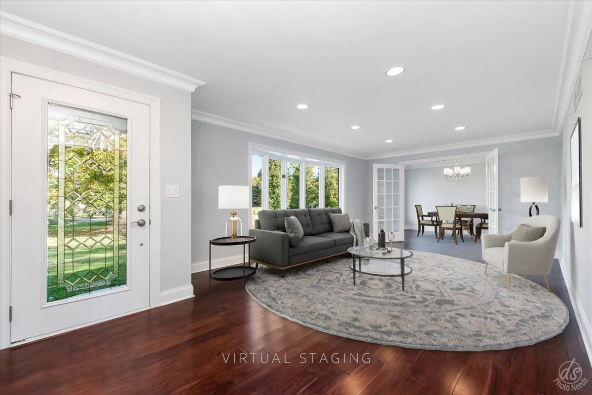 71 Flint Drive, Barrington, IL 60010