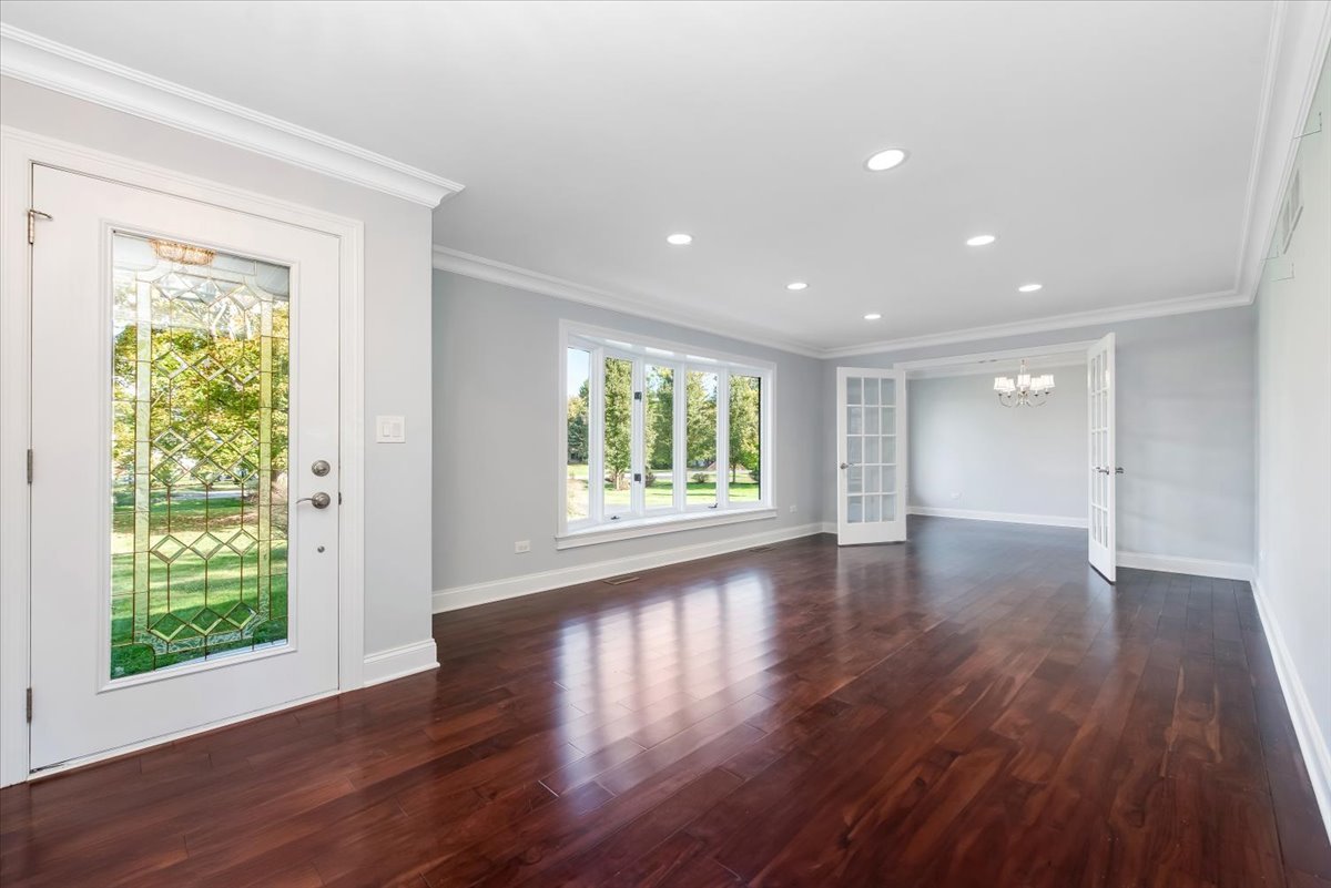 71 Flint Drive, Barrington, IL 60010