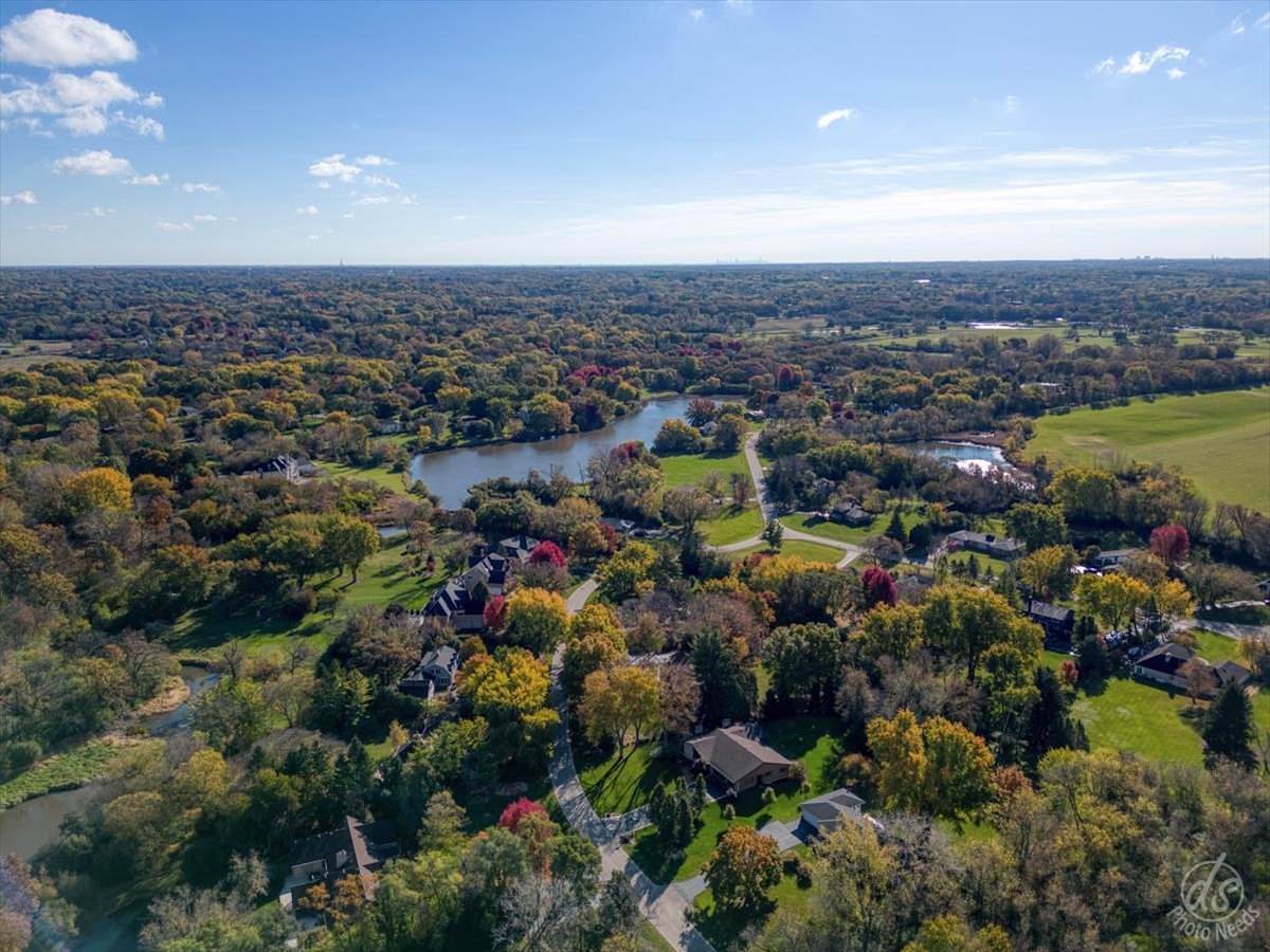 71 Flint Drive, Barrington, IL 60010