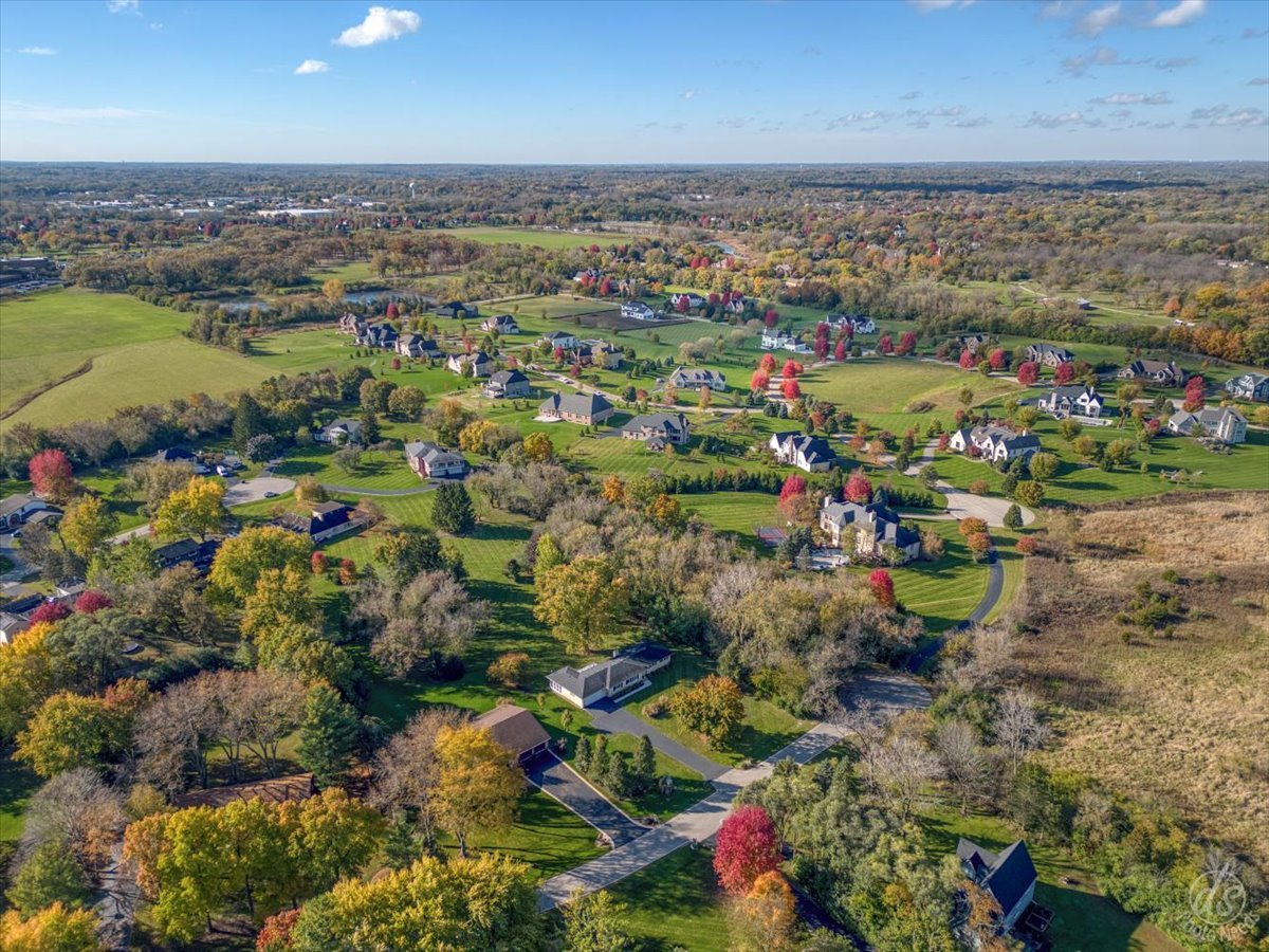 71 Flint Drive, Barrington, IL 60010