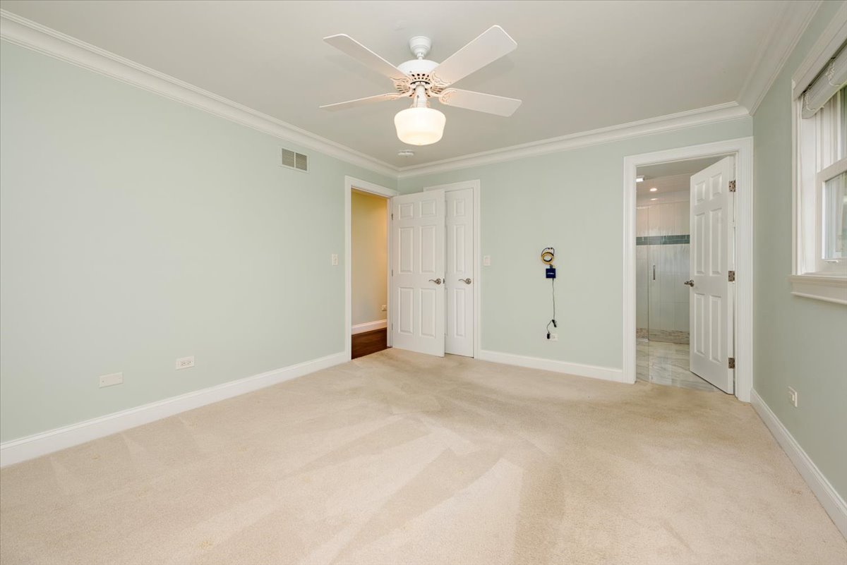 71 Flint Drive, Barrington, IL 60010