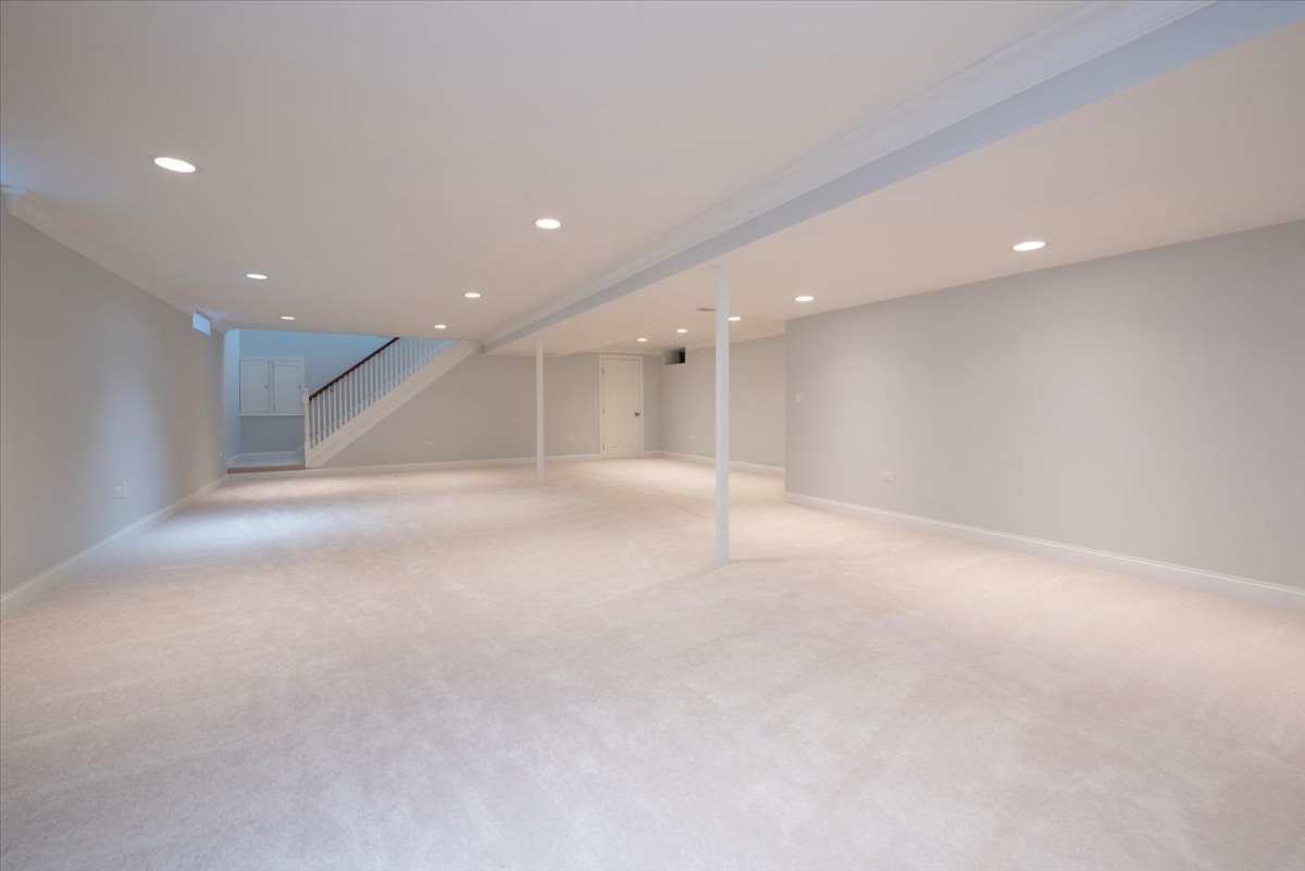 71 Flint Drive, Barrington, IL 60010