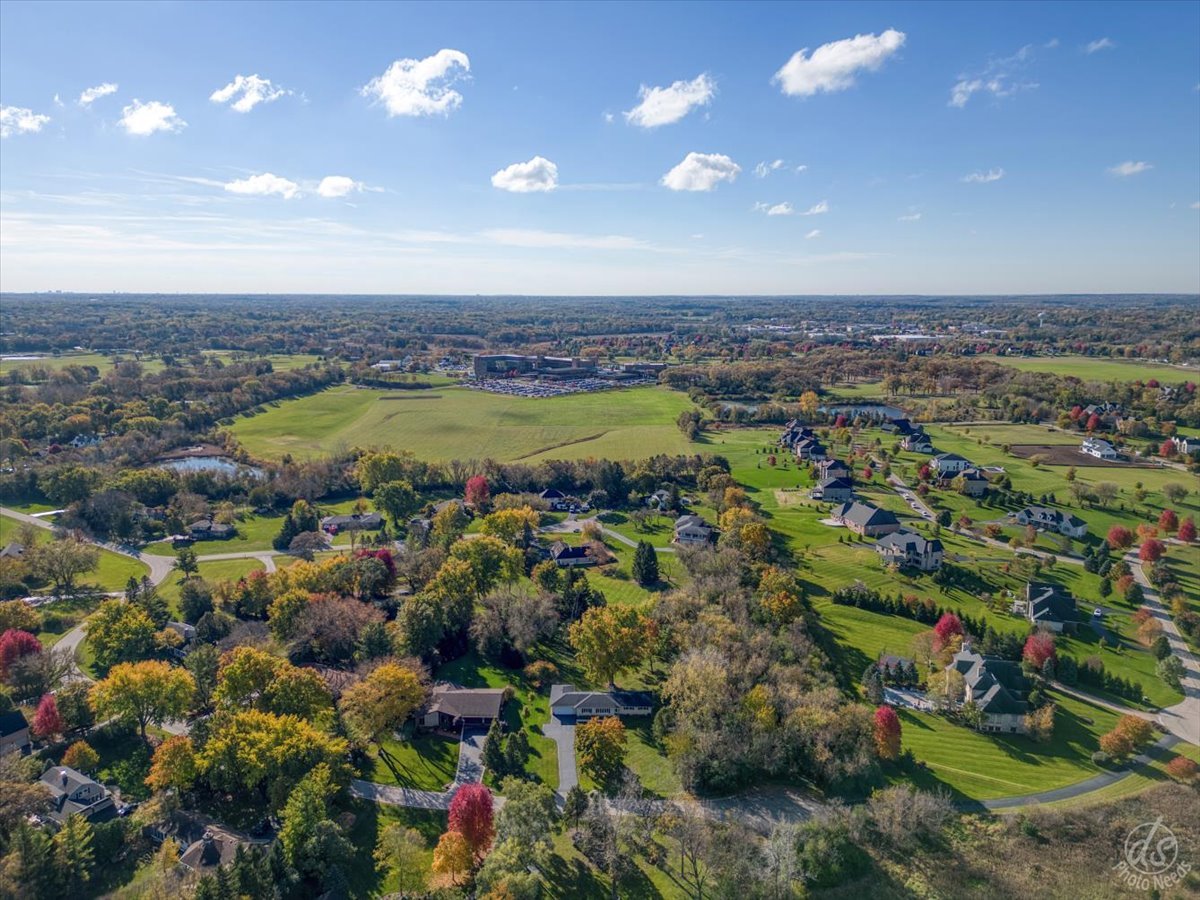 71 Flint Drive, Barrington, IL 60010