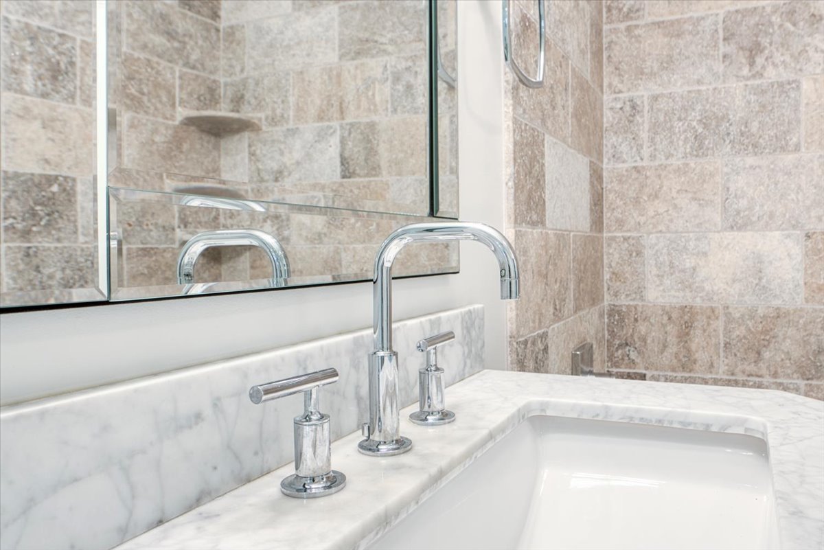 71 Flint Drive, Barrington, IL 60010