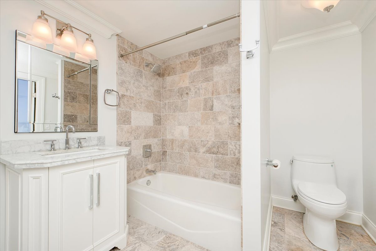 71 Flint Drive, Barrington, IL 60010