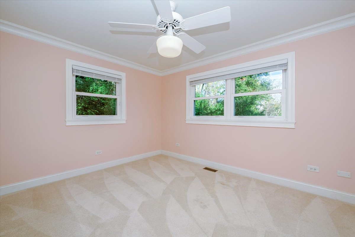 71 Flint Drive, Barrington, IL 60010