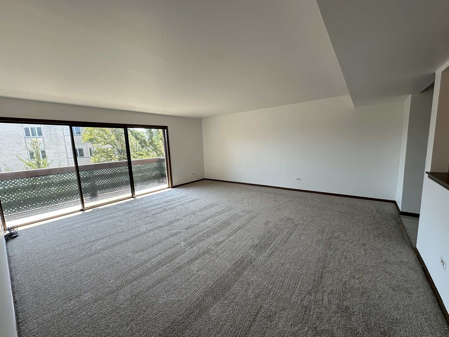 1815 Oakton Street #2A, Park Ridge, IL 60068