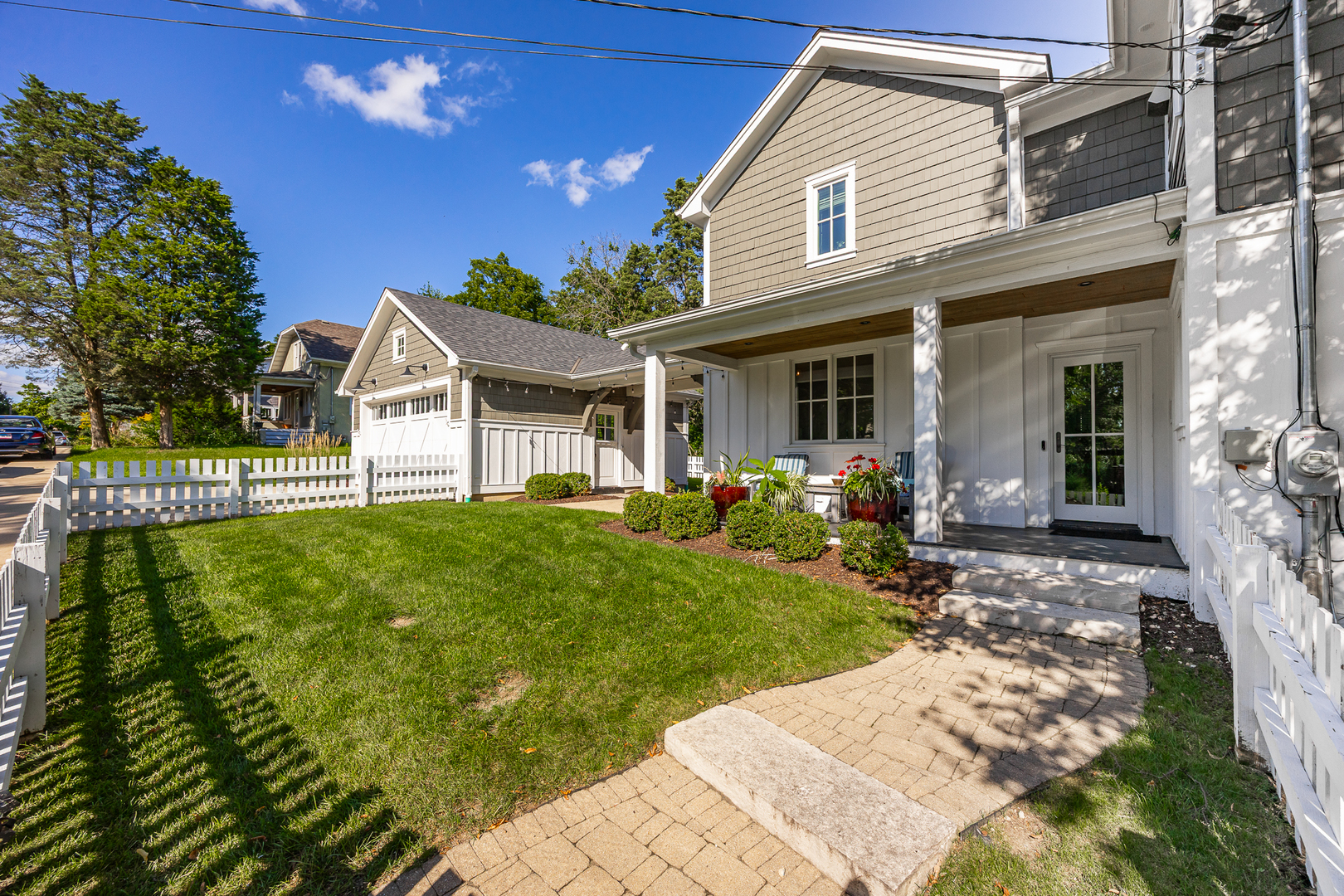 418 Hill Avenue, Glen Ellyn, IL 60137