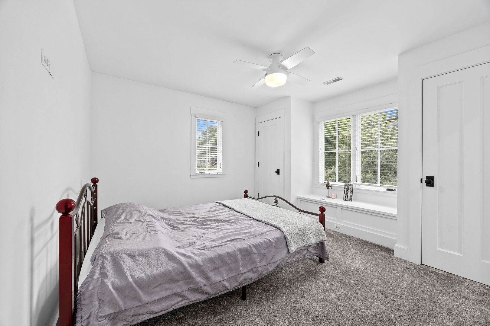 418 Hill Avenue, Glen Ellyn, IL 60137