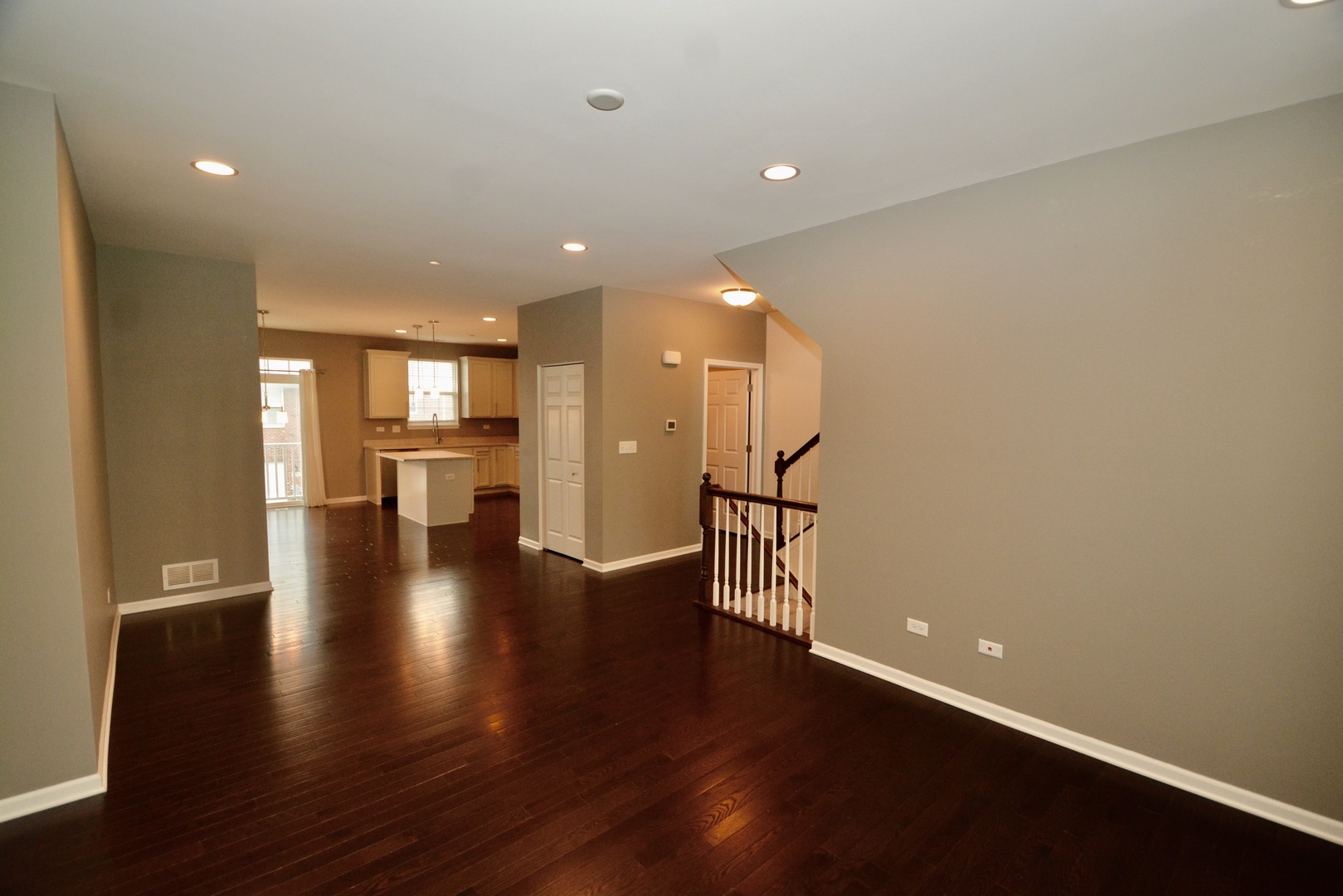 2953 Madison Drive #2953, Naperville, IL 60564