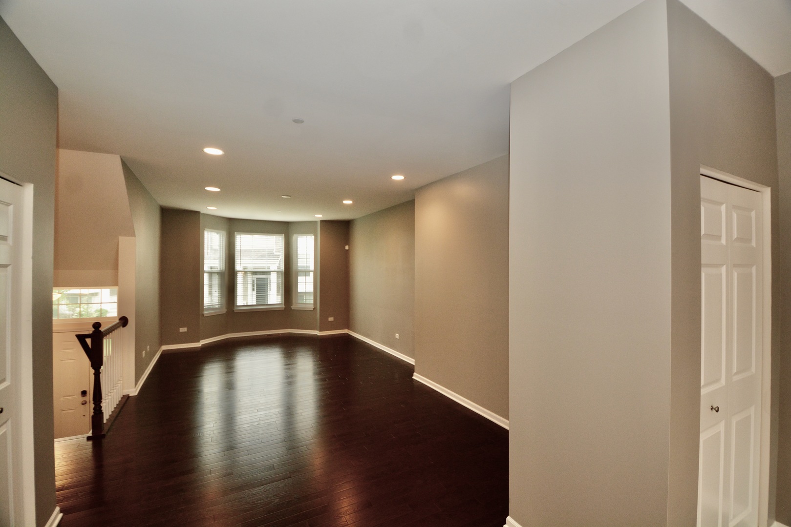 2953 Madison Drive #2953, Naperville, IL 60564