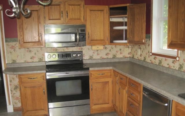 1142 E Broadway, Monmouth, IL 61462
