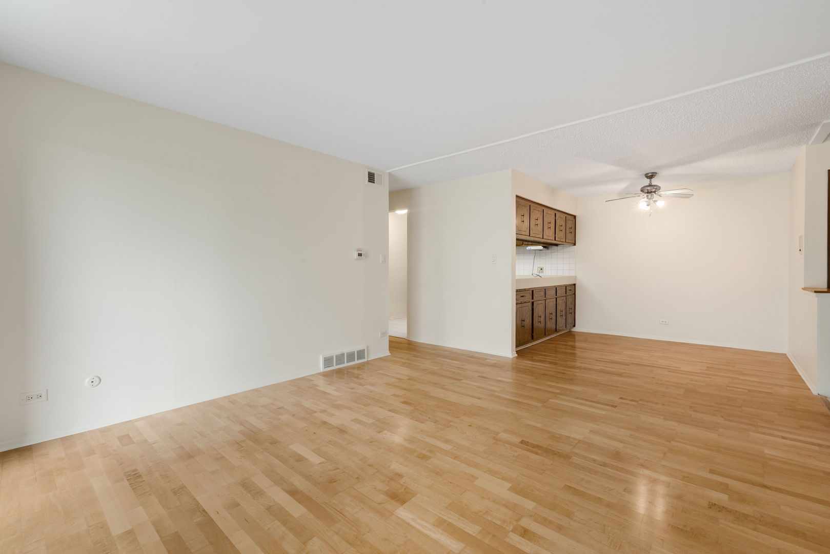 13635 Lamon Avenue #A21, Crestwood, IL 60418