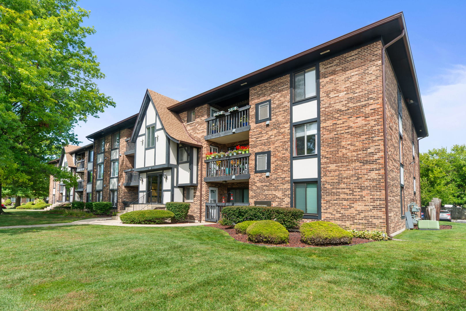 13635 Lamon Avenue #A21, Crestwood, IL 60418