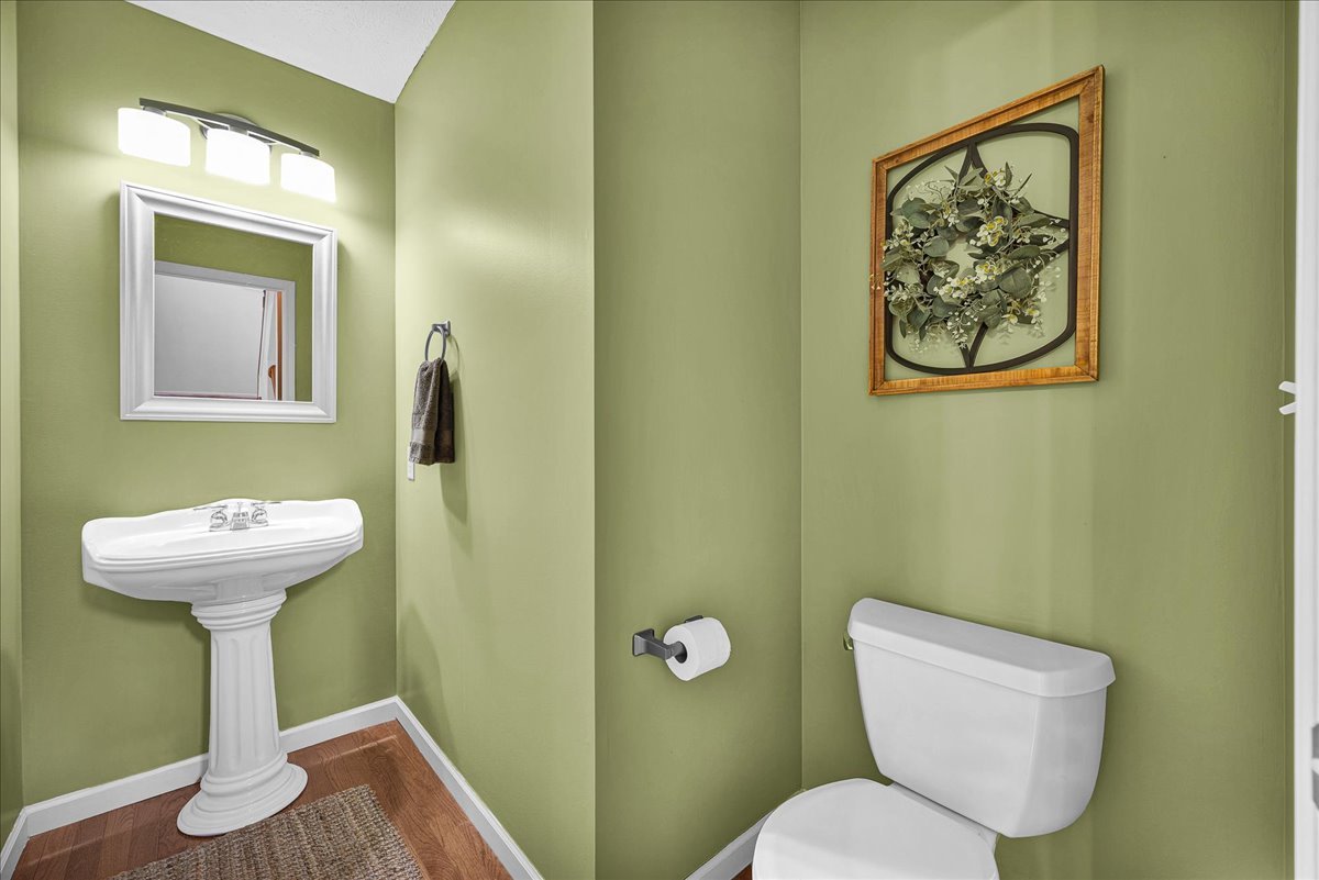 9 Willowbend Court, Bloomington, IL 61705