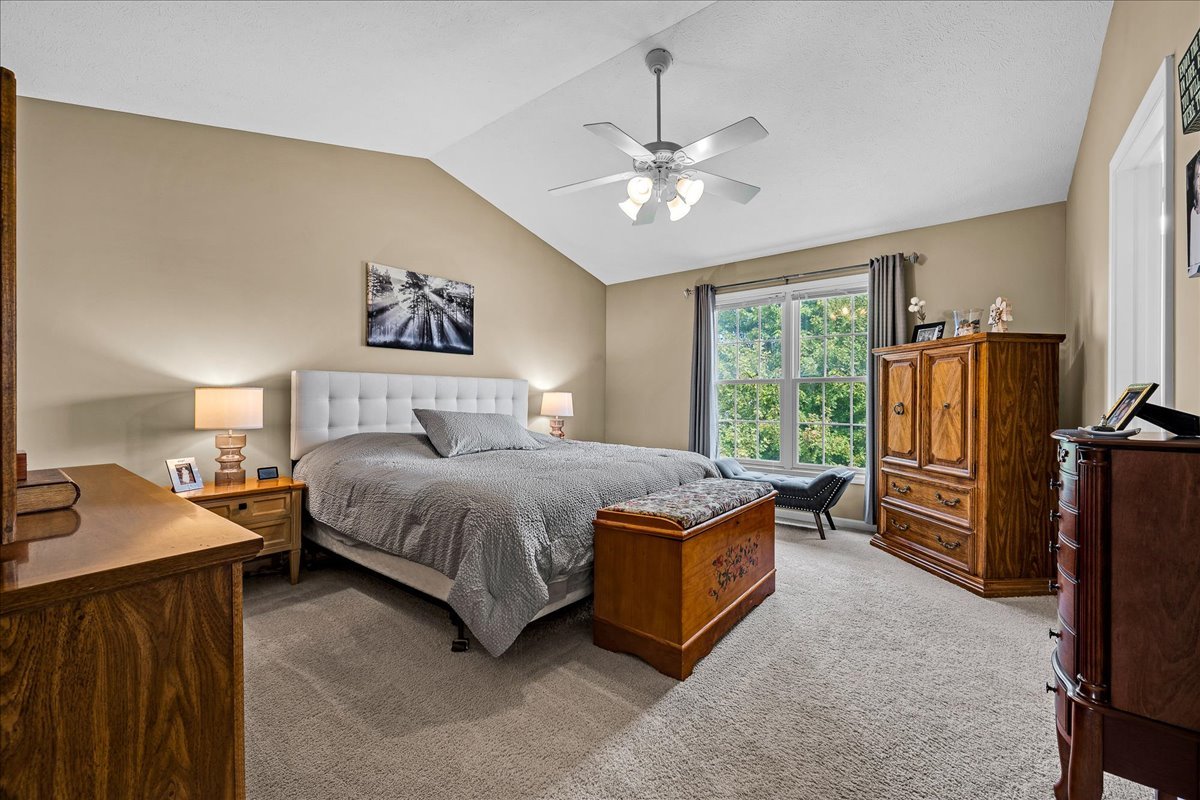 9 Willowbend Court, Bloomington, IL 61705