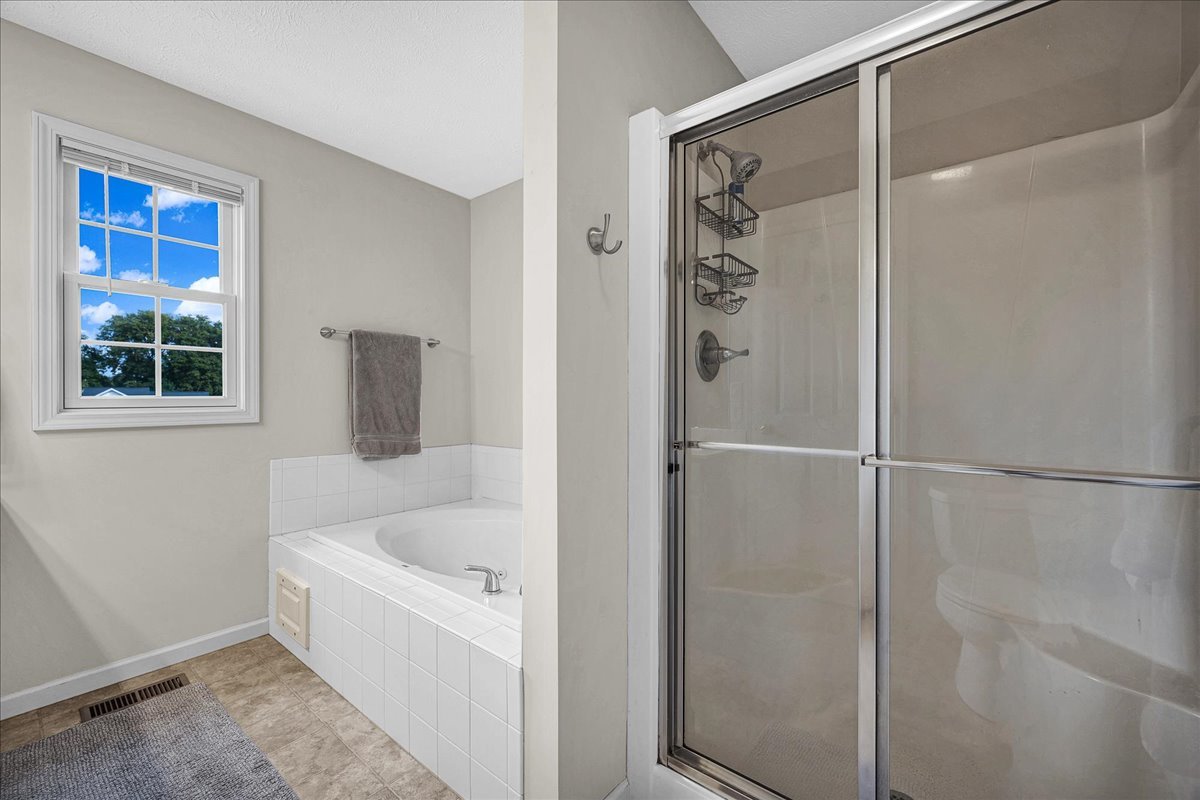 9 Willowbend Court, Bloomington, IL 61705