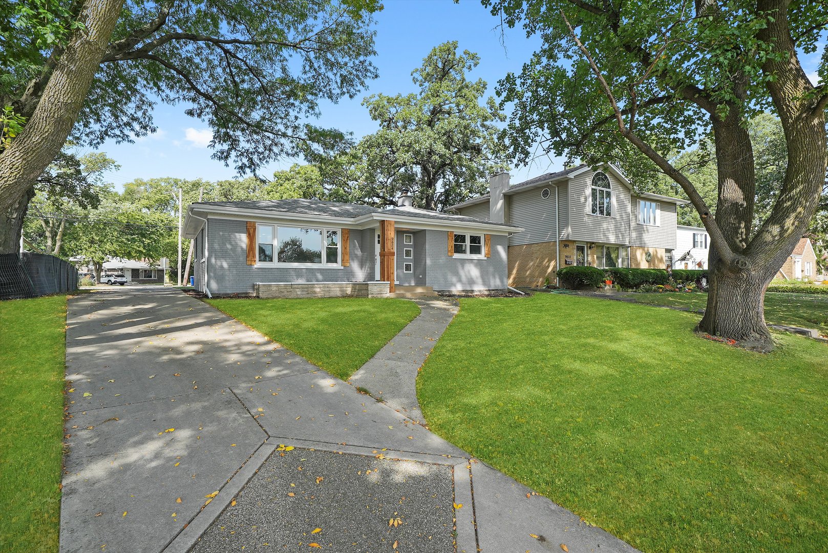 9624 W Shore Drive, Oak Lawn, IL 60453