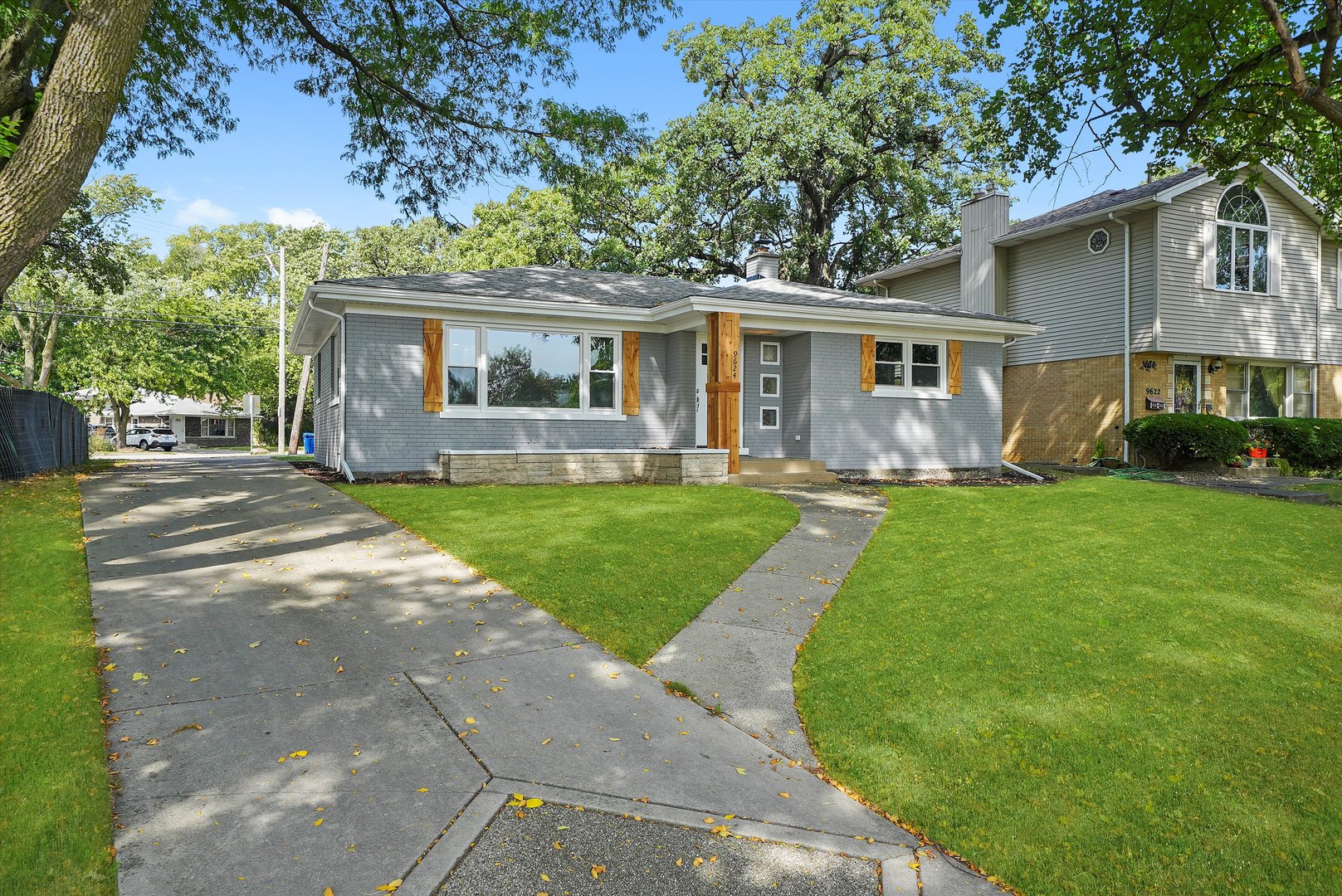 9624 W Shore Drive, Oak Lawn, IL 60453