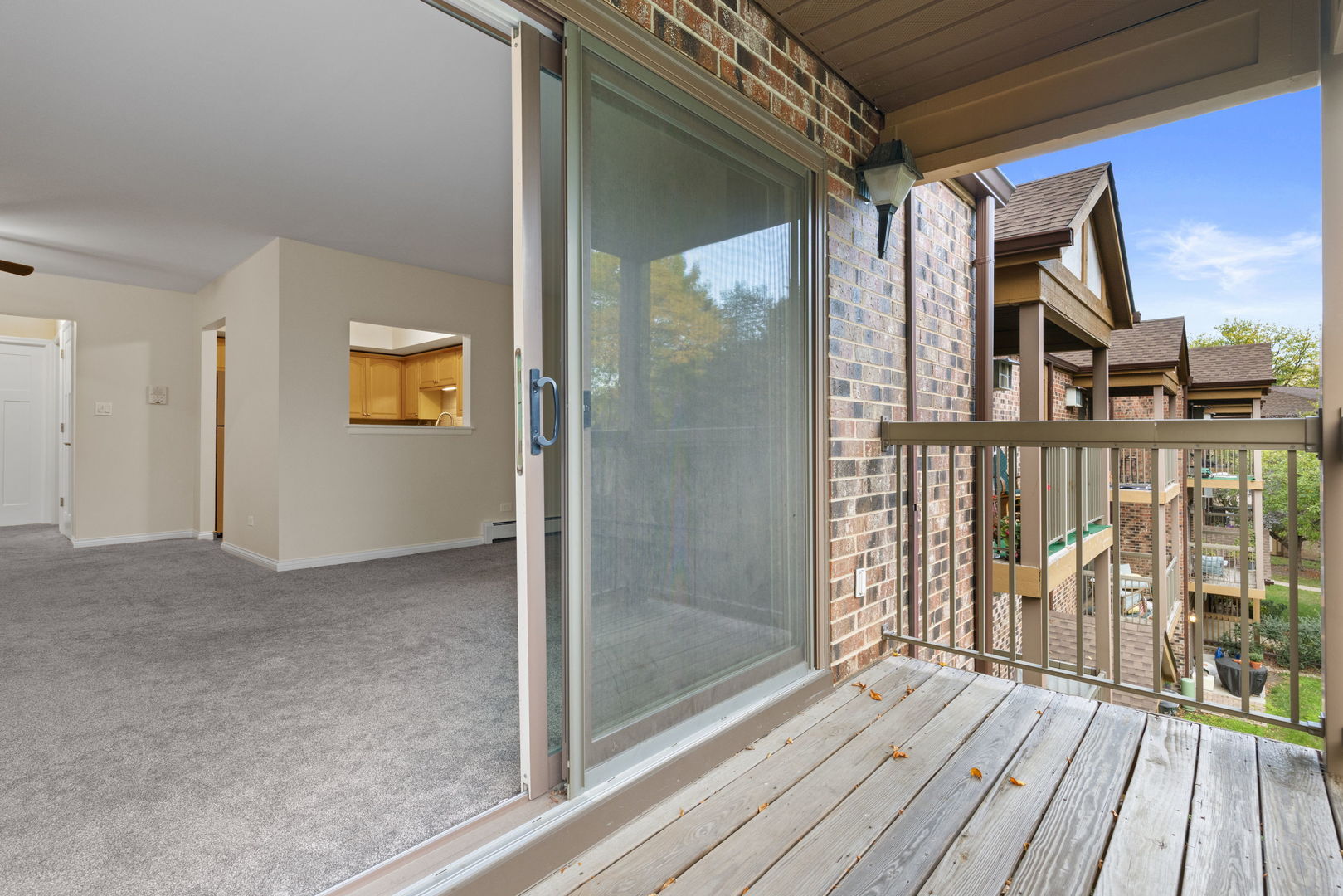 751 S DWYER Avenue #F, Arlington Heights, IL 60005