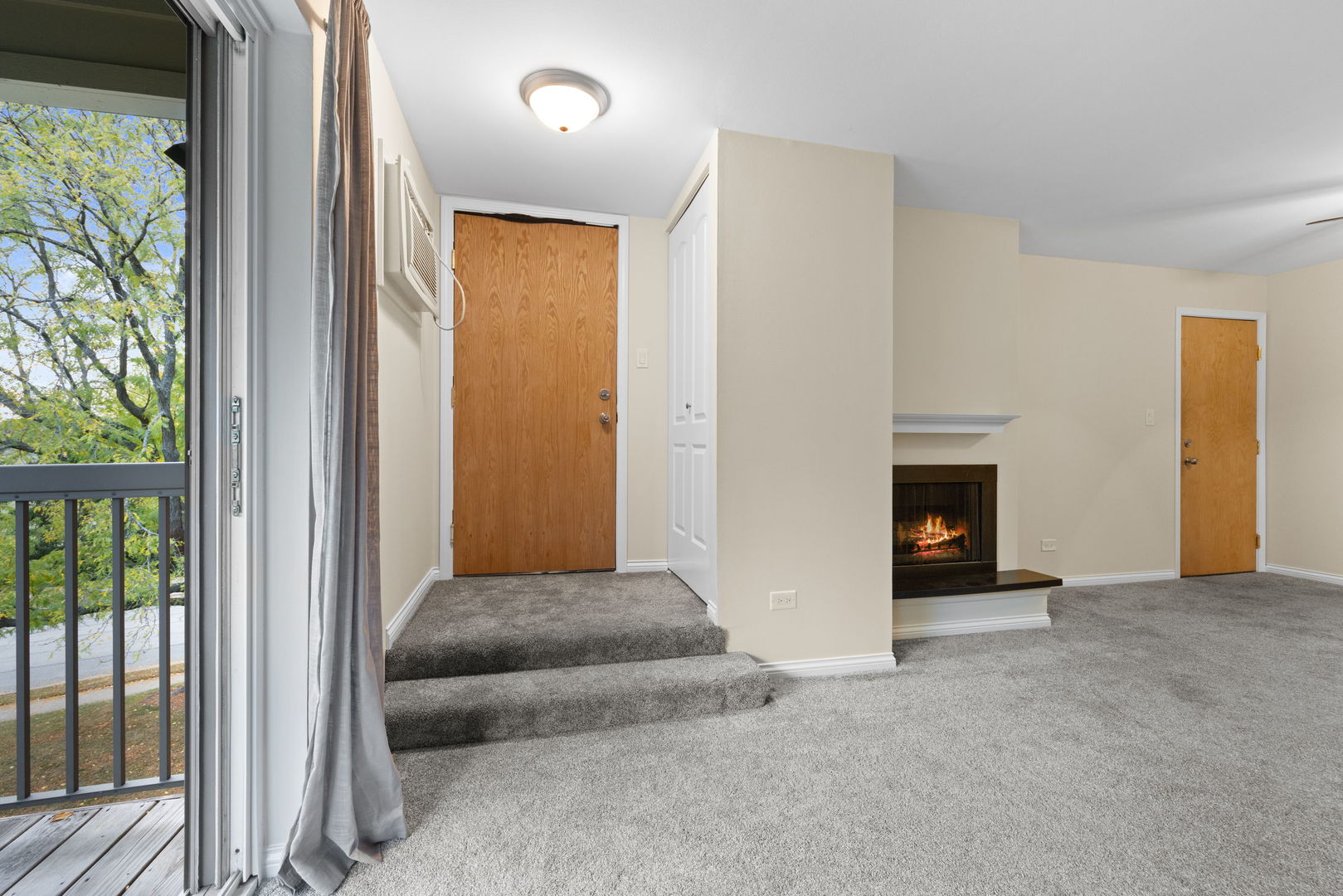 751 S DWYER Avenue #F, Arlington Heights, IL 60005