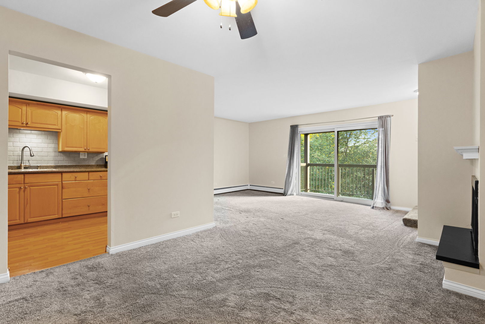 751 S DWYER Avenue #F, Arlington Heights, IL 60005