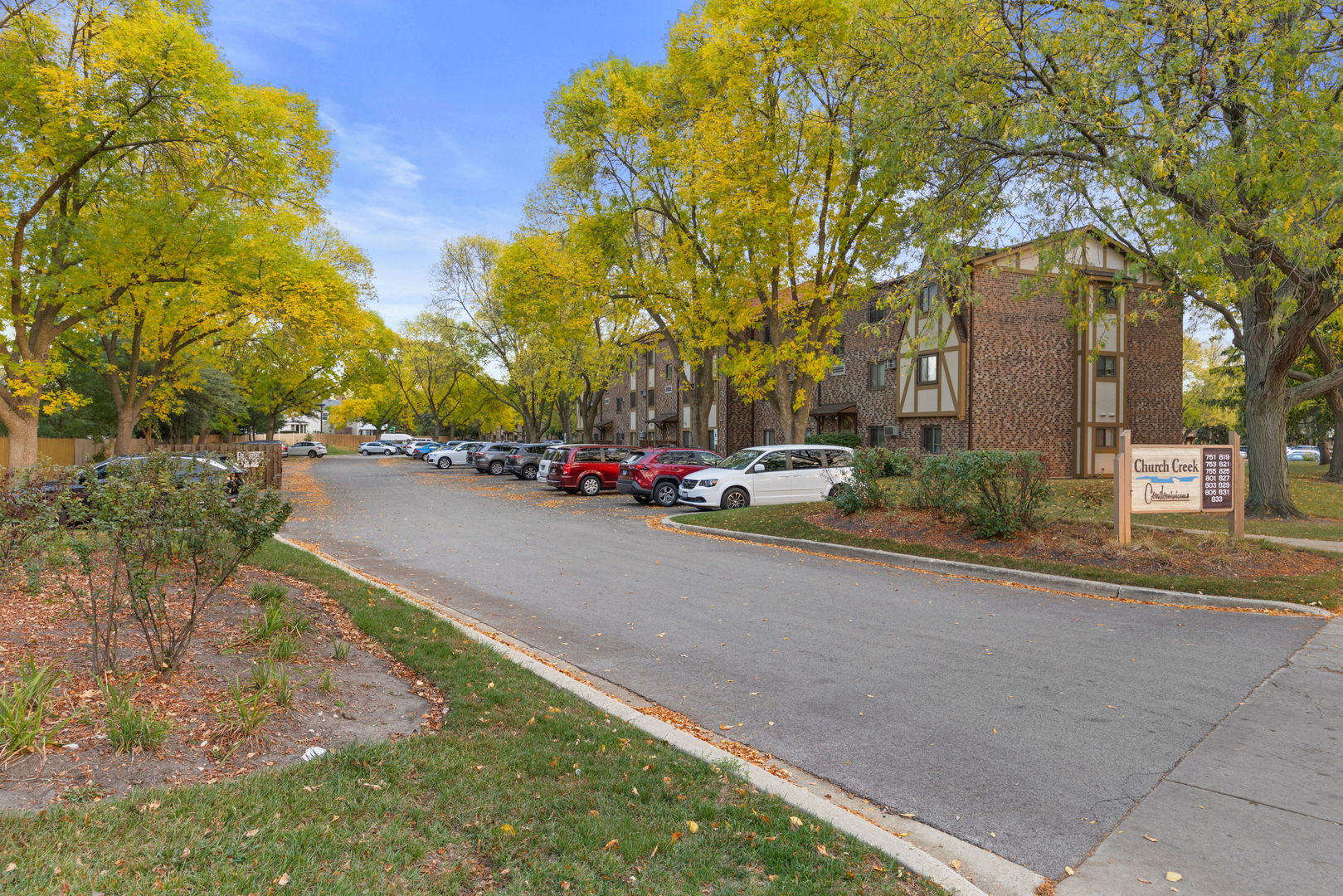 751 S DWYER Avenue #F, Arlington Heights, IL 60005