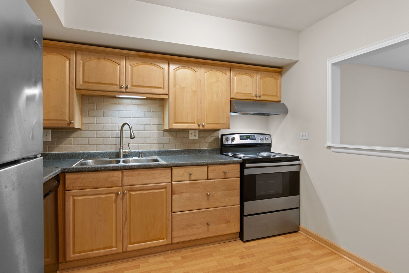 751 S DWYER Avenue #F, Arlington Heights, IL 60005