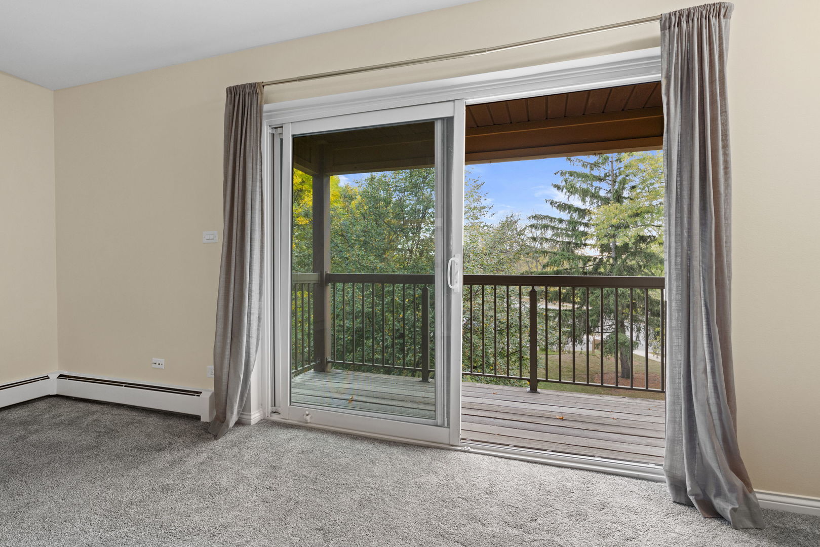 751 S DWYER Avenue #F, Arlington Heights, IL 60005