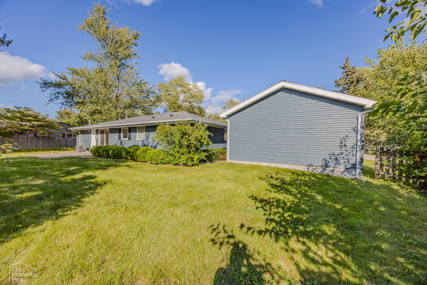 124 Westover Lane, Schaumburg, IL 60193
