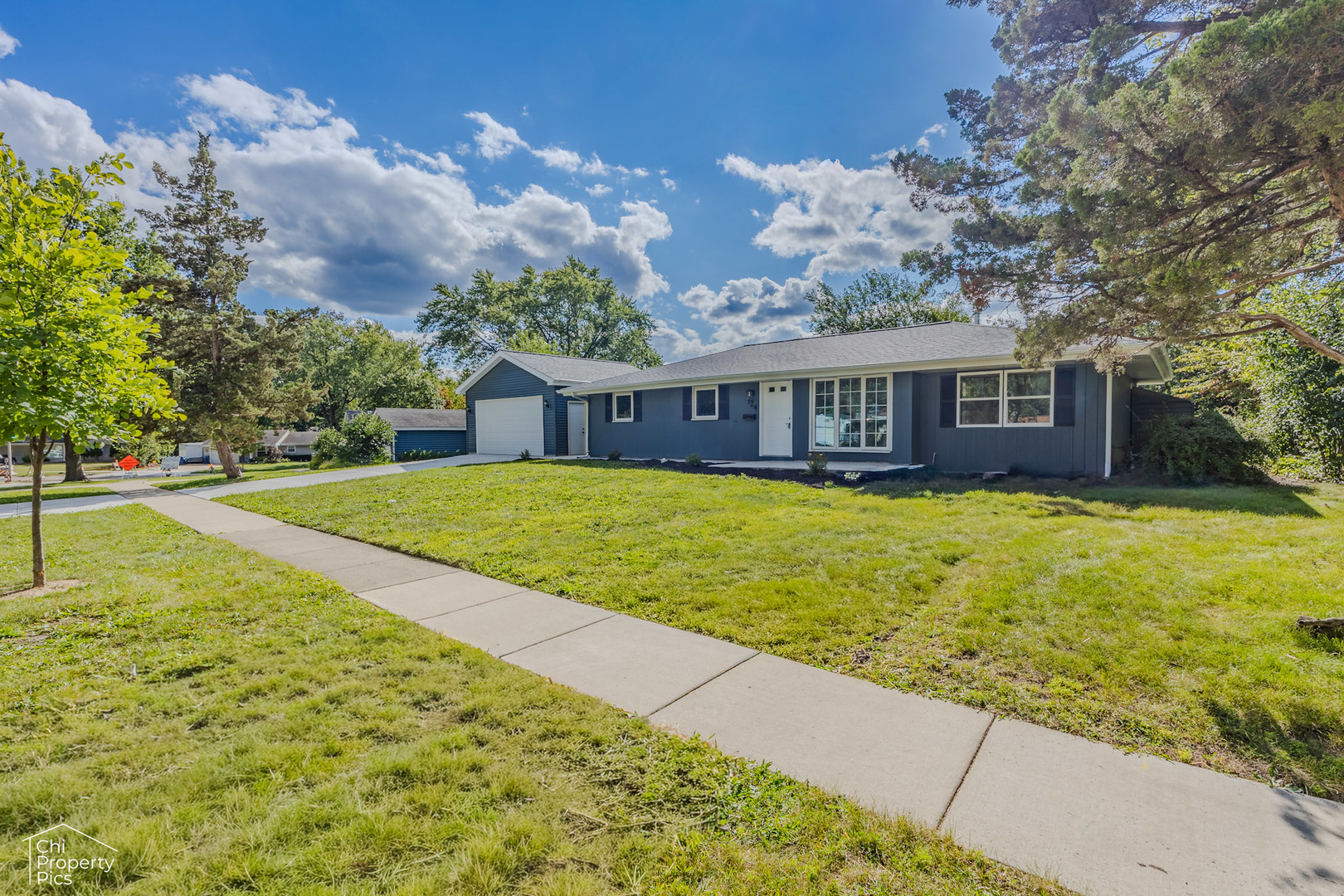 124 Westover Lane, Schaumburg, IL 60193