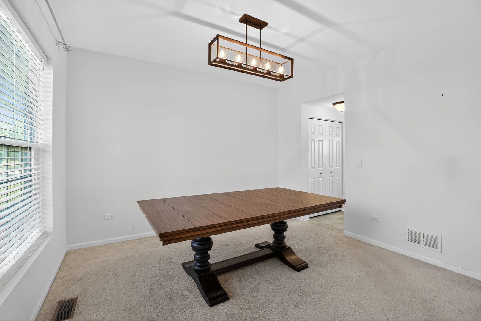 232 Julep Avenue, Oswego, IL 60543