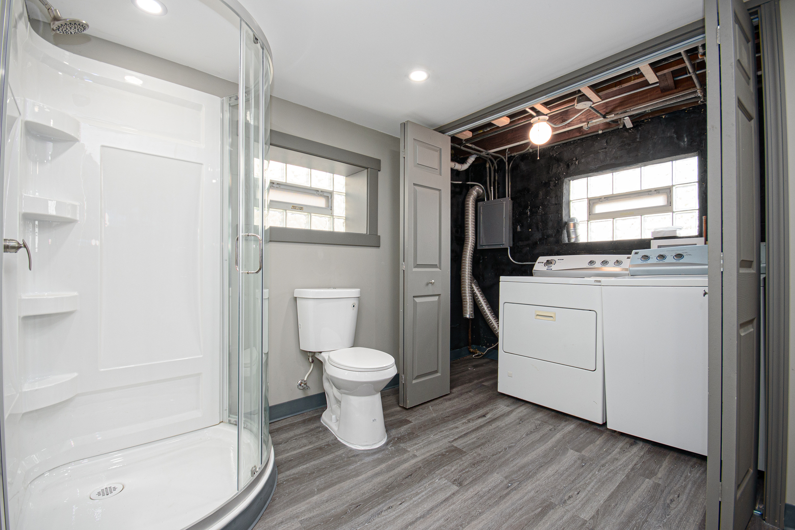 5533 S Menard Avenue, Chicago, IL 60638