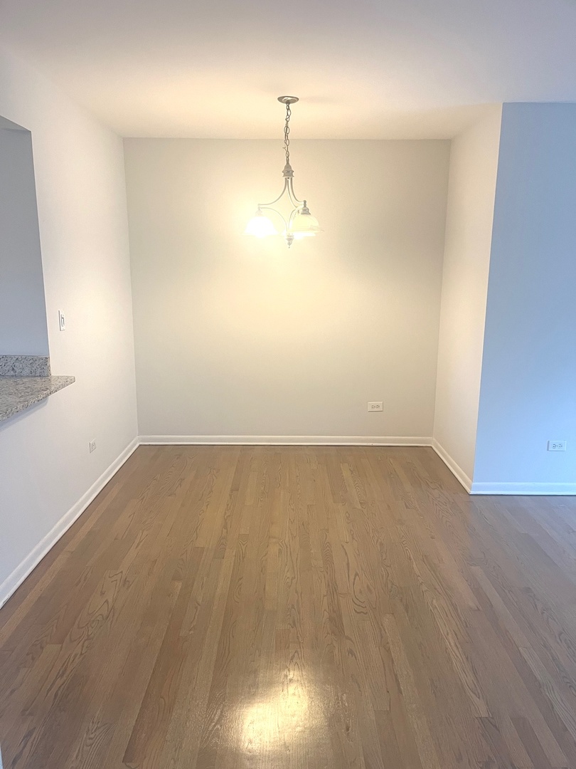 7952 Madison Street #3W, River Forest, IL 60305