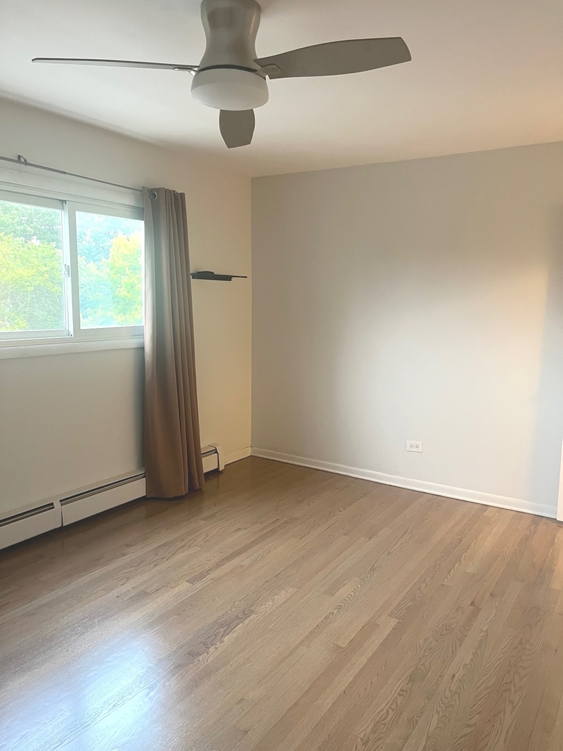 7952 Madison Street #3W, River Forest, IL 60305