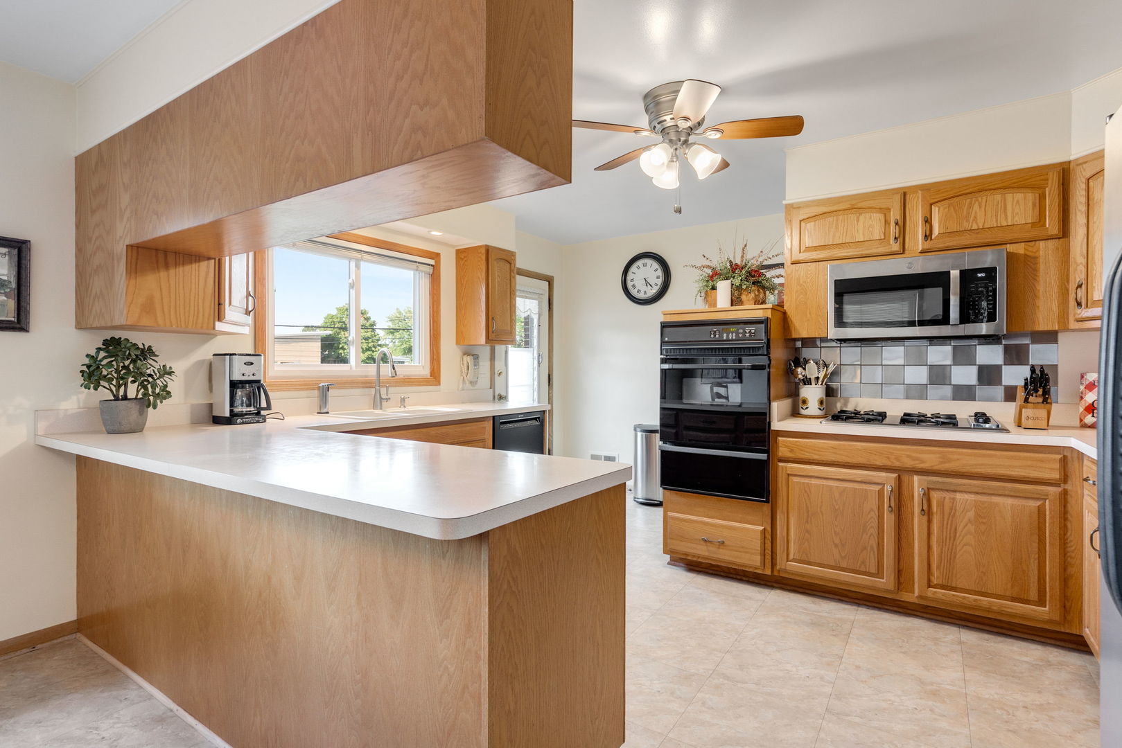 11140 Windsor Drive, Westchester, IL 60154