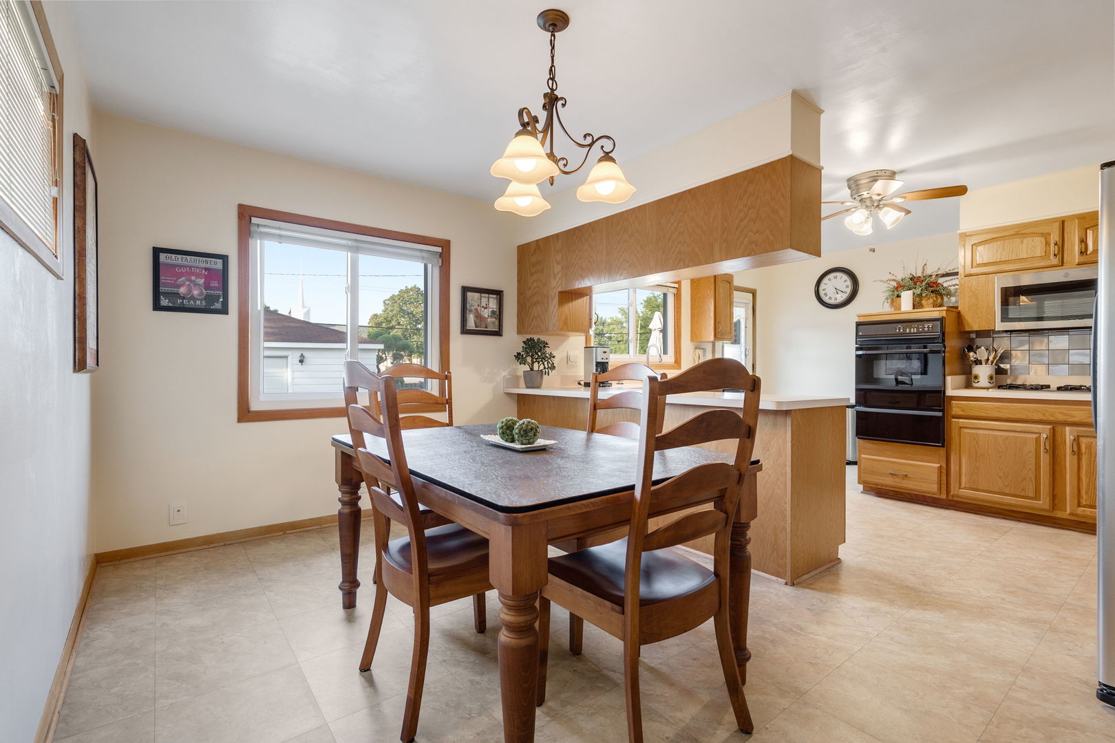 11140 Windsor Drive, Westchester, IL 60154