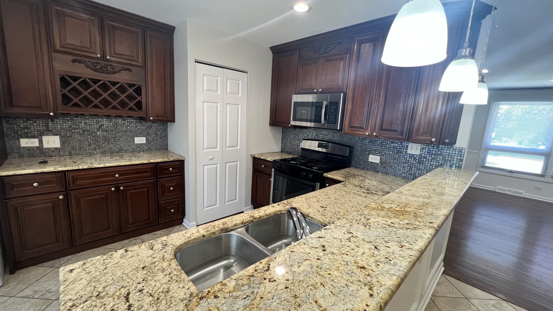 3321 S Hickory Lane, Hazel Crest, IL 60429