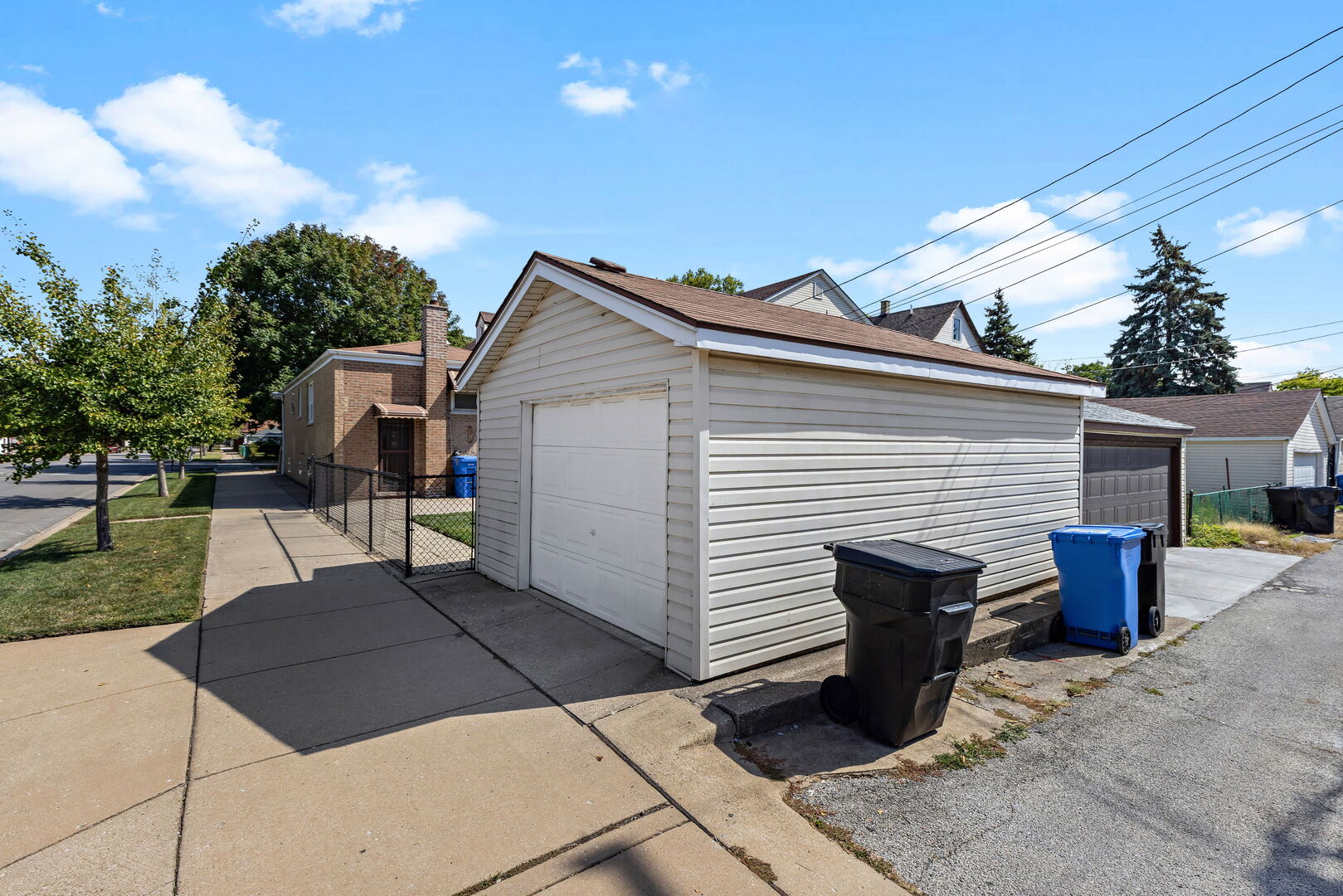 10800 S Avenue G, Chicago, IL 60617