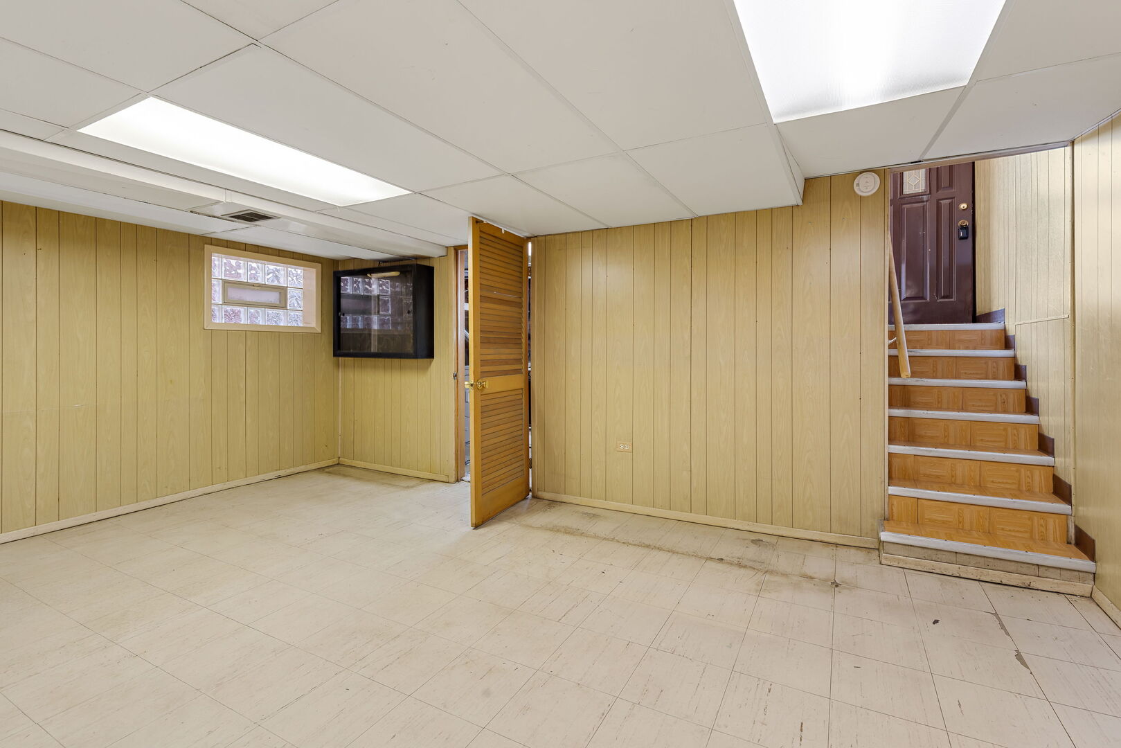 10800 S Avenue G, Chicago, IL 60617